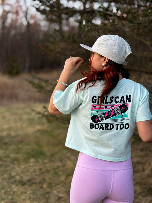 Girls can board too Crop Tee